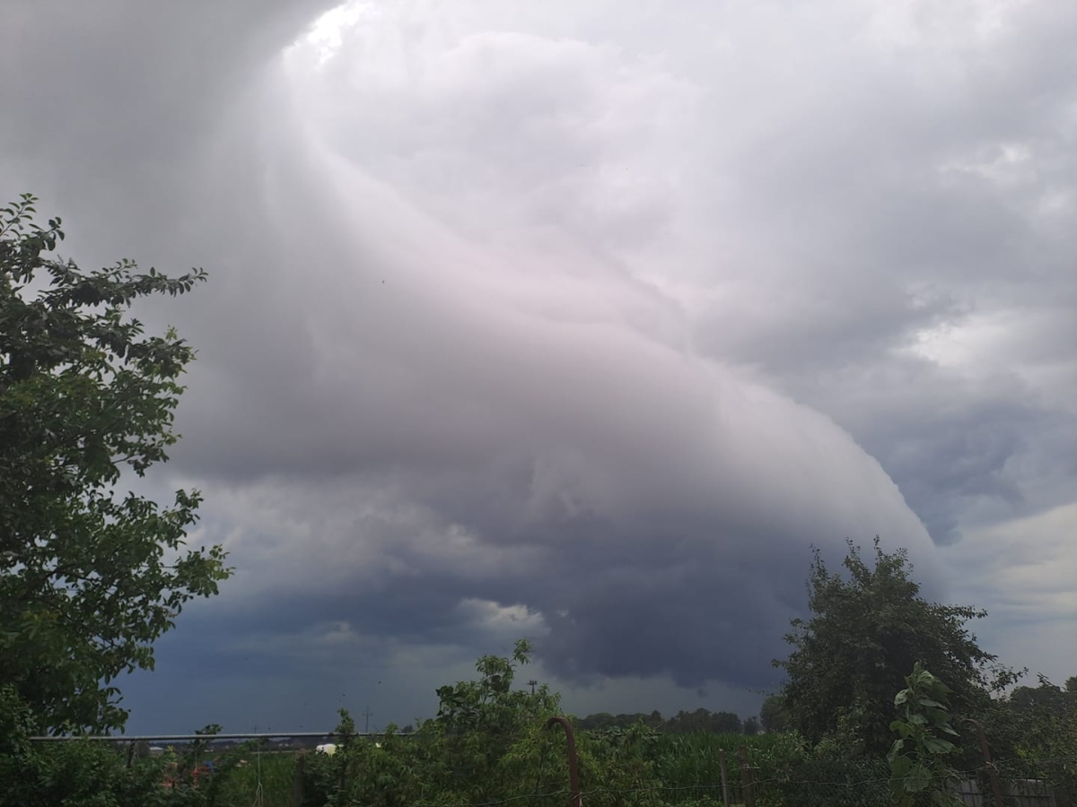 Dzisiejsza burza w obiektywie naszych czytelników [FOTO]