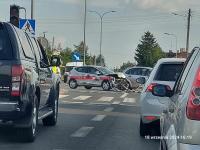 Zderzenie pojazdów na skrzyżowaniu ul. Dąbskiej i Rawity Witanowskiego