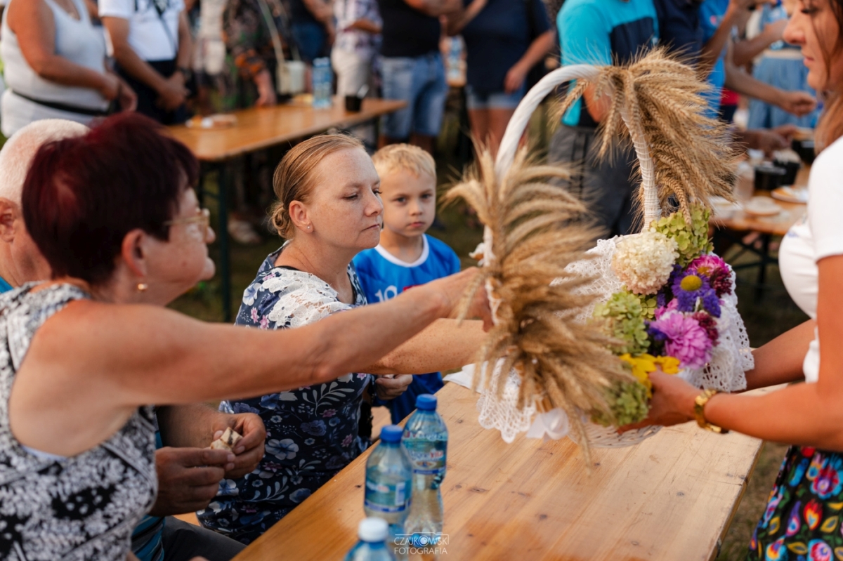 Pierwsze dożynki gminne w Ochlach. Organizatorzy stanęli na wysokości zadania [FOTO]