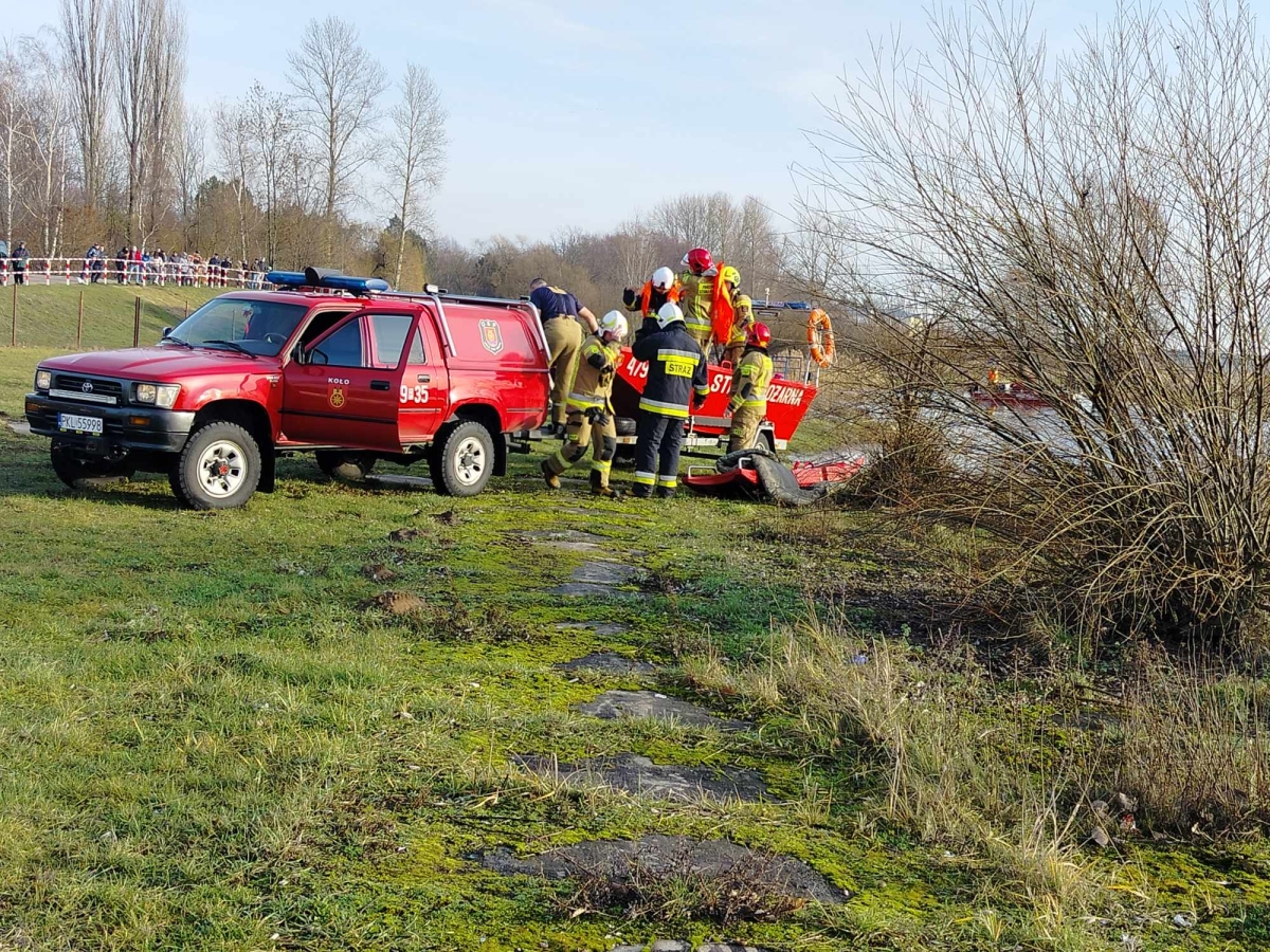 Znaleziono kobietę w Warcie.  Potwierdzono zgon. Służby rozpoczynają dochodzenie