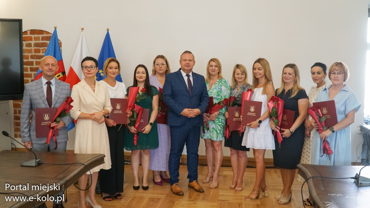 Nauczyciele z kolskich szkół otrzymali awanse zawodowe a dyrektorzy powołania [FOTO]