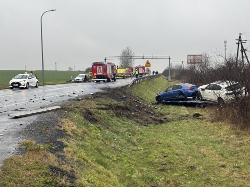 Zderzenie kilku pojazdów na DK92 w Kole. Aktualizacja [FOTO]