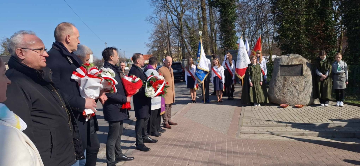 Obchody 83. rocznicy Pierwszego Transportu Ofiar Holocaustu przez Powiercie