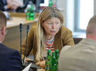 Sejm: komisja za projektem w sprawie dodatku dopełniającego do renty socjalnej