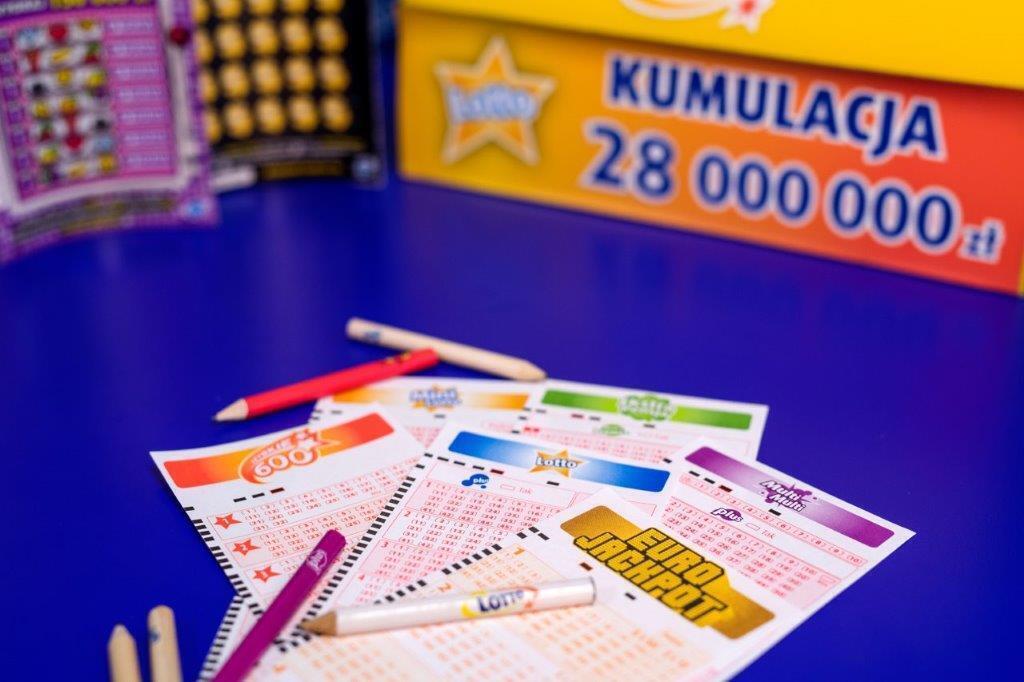 Śledź wyniki Lotto i innych gier na e-kolo.pl: Codzienne aktualizacje dostępne dla graczy