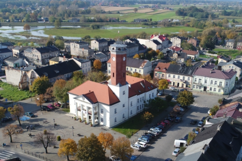 Przed Ratuszem Miejskim stanie fontanna? Radny dostał odpowiedź