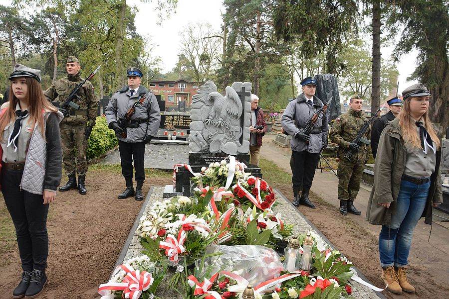 Odsłonięto pomnik Zygmunta Sępa Wawrzyniaka [VIDEO]