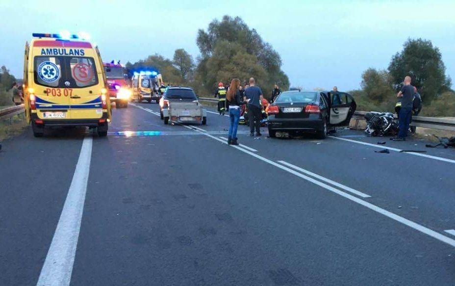 Wypadek na DK92. Zmarł motocyklista a drugi walczy wciąż o życie