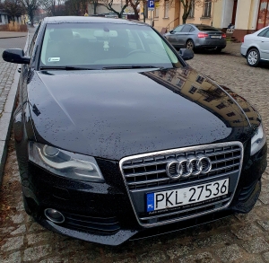 Audi A4 2.0 TDI 2010r 