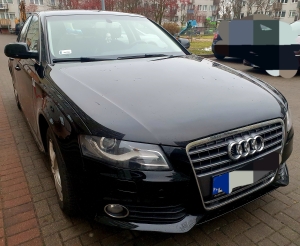 Audi A4 2.0 TDI 2010r 